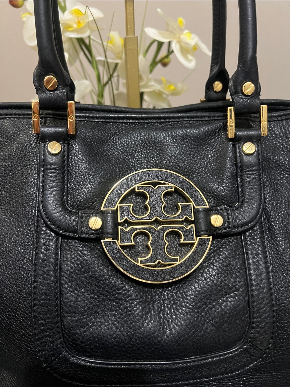 Tory Burch Amanda Black Pebbled Leather Tote retail $495 EUC - Picture 2 of 11